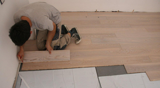 Pavimenti in legno prezzi, guida alla scelta del parquet Parquet seconda scelta